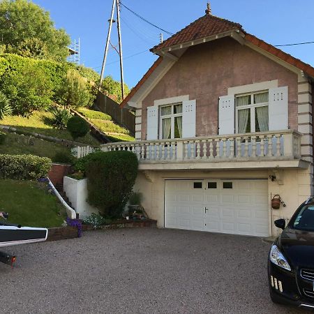 Villa Les Carlins Houlgate Exterior foto